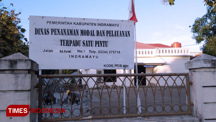 Kantor DPMPTSP Kabupaten Indramayu. (Foto: Muhamad Jupri/TIMES Indonesia)