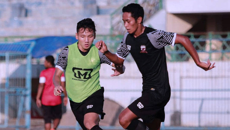 Pemain Madura United saat latihan di Stadion Gelora Bangkalan (SGB). (Foto: Instagram MU)