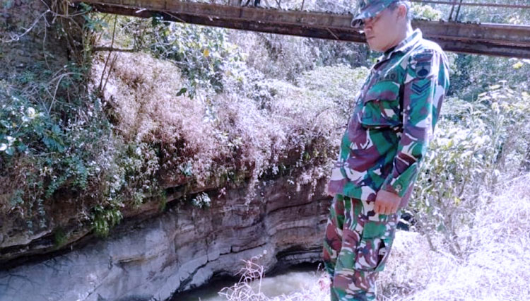Sertu Ali Mahfur, Publikasi TMMD Reguler 109 Kodim 0713 Brebes, juga mengangkat destinasi wisata lokal di Desa Galuh Timur, Kecamatan Tonjong, Kabupaten Brebes, Jawa Tengah, yaitu Jembatan Pengasinan. (FOTO: AJP TIMES Indonesia)