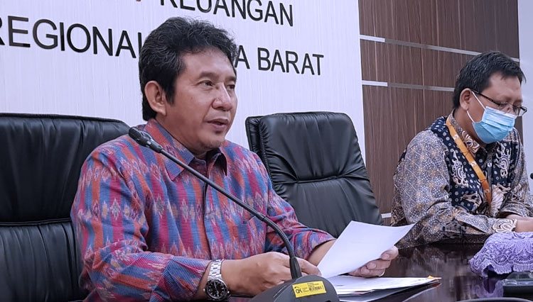 Kepala OJK Regional 2 Jawa Barat Triana Gunawan. (FOTO: OJK Jabar for TIMES Indonesia)