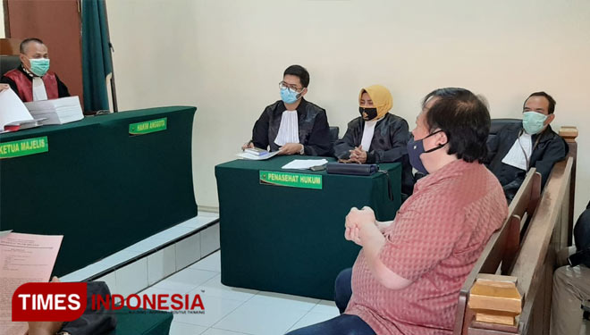 Ir. Ryantori saat mengikuti sidang di Pengadilan Negeri (PN) Sidoarjo. (Foto: Rudi Mulya/ TIMES Indonesia) 