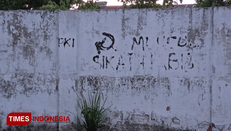 Gambar yang mirip simbol PKI (Foto: Rizki Alfian/TIMES Indonesia)