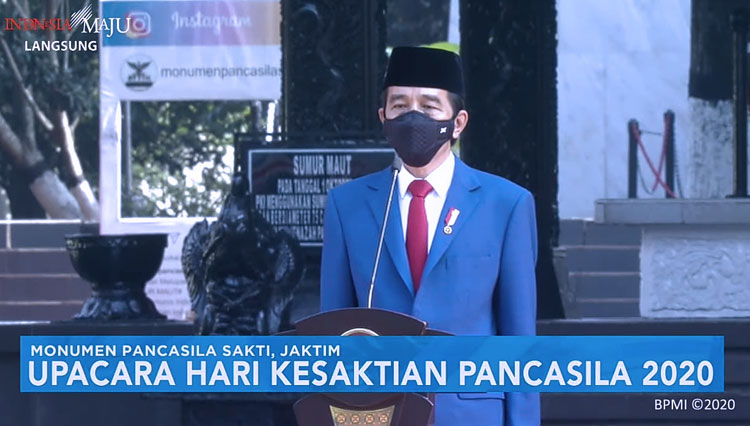 Presiden Jokowi menjadi Inspektur Upacara dalam memperingati Hari Kesaktian Pancasila di Lubang Buaya, Kamis (1/10). (Foto: Tangkapan Layar YouTube Sekretariat Presiden) 