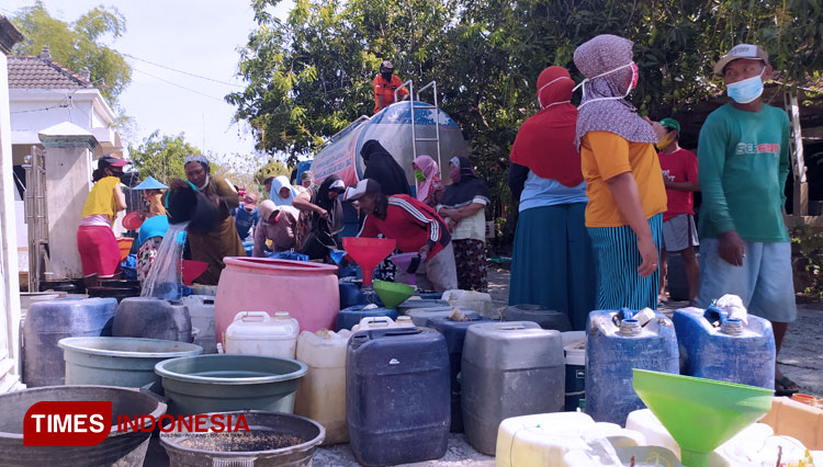 Krisis Air Bersih Di Kabupaten Lamongan, Meluas Ke 17 Desa Di 8 ...