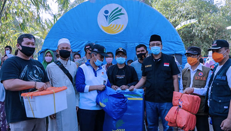 Gubernur NTB Zulkieflimansyah c