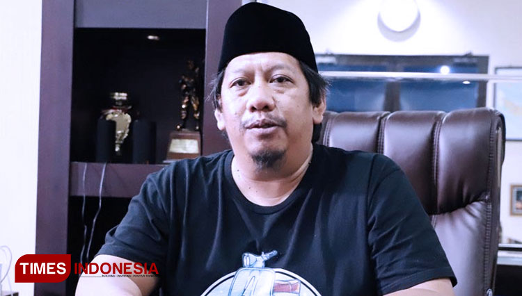 Koordinator Relawan Guyub Rukun Paslon Berkelas (Bersama Kelana-Astutik), Haji Dondik Agung S usai Bimtek Dapil VI di Waru, Sidoarjo, Minggu (4/10/2020). (Foto: Lely Yuana/TIMES Indonesia)