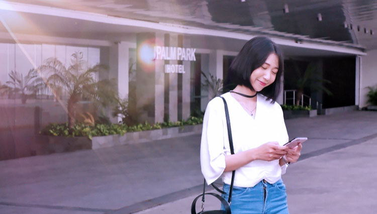 Tamu Palm Park Hotel & Convention Surabaya juga dapat menikmati jalan-jalan langsung di Kaza Mall.(Foto: Dok.Palm Park)