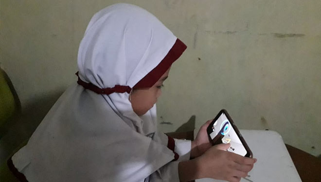 Suasana pembelajaran Virtual Reality (VR). (Foto: SD Muhammadiyah 09 Plus)