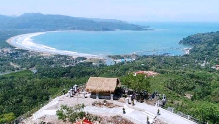Bukit-Sentono-Gentong-Pacitan-b.jpg
