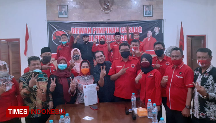 Pertemuan DPD PDIP Jawa Timur dengan DPC PDIP Kabupaten Banyuwangi. (Foto: Agung Sedana/TIMES Indonesia)