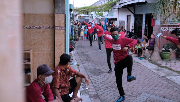 Suasana Kegiatan Flashmob di Kelurahan Setonopande, Kota Kediri. (FOTO: Dokumentasi Pribadi) 