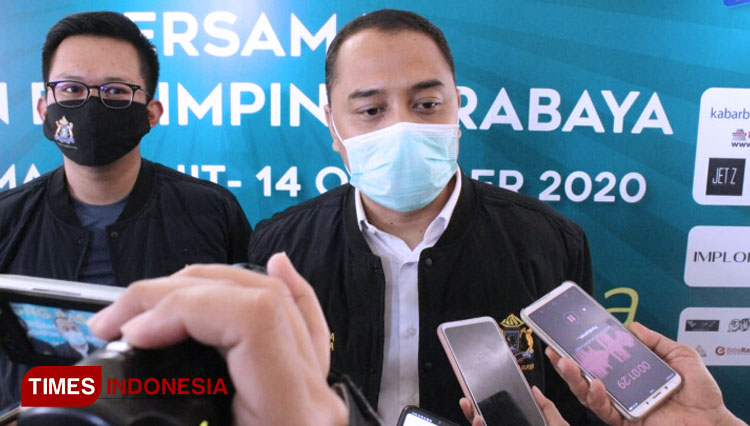Eri Cahyadi mengungkapkan rencana BPJS ditanggung Pemkot Surabaya. (Foto: Ammar Ramzi/TIMES Indonesia)