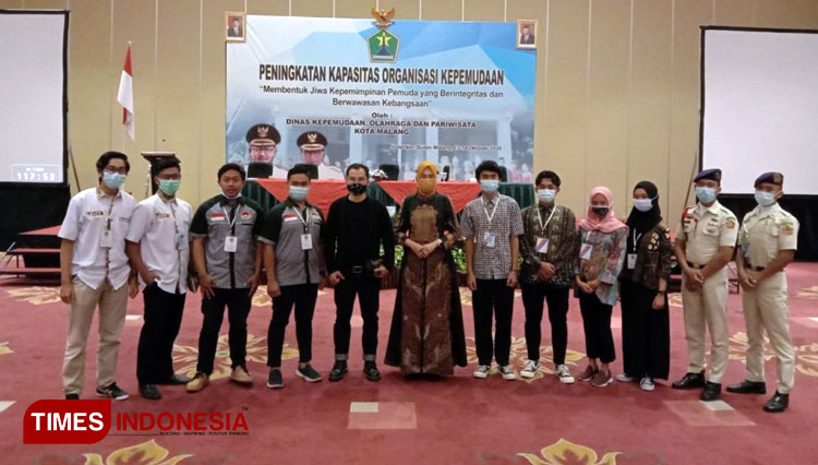 Foto bersama usai kegiatan rapat Peningkatan Kapasitas Organisasi Kepemudaan Kota Malang. (FOTO: AJP TIMES Indonesia)