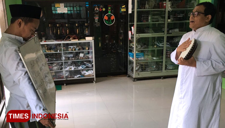 Ketua Komisi Hubungan Antar Keyakinan b
