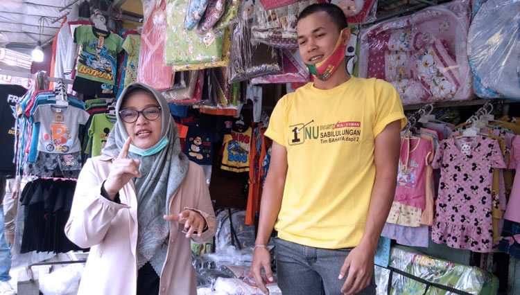Calon Bupati Bandung nomor urut 1 Kurnia Agustina saat kampanye di Kecamatan Margahayu, Kabupaten Bandung, Senin (26/10/20). (FOTO: Tim NU for TIMES Indonesia)