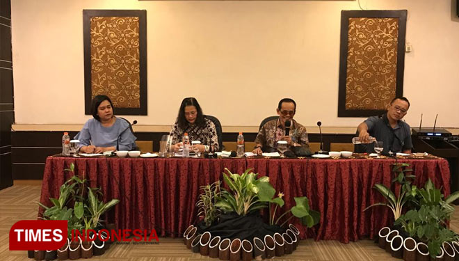 Jajaran direksi PT GMS saat memberikan klarifikasi terkait perekrutan calon karyawan. (FOTO: PT GMS for TIMES Indonesia)