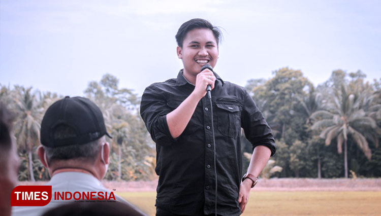 Wakil Ketua DPRD Banyuasin Noor Ishmatuddin buka liga persahabatan di Karang Agung Ilir, Banyuasin. (FOTO: MC for TIMES Indonesia)