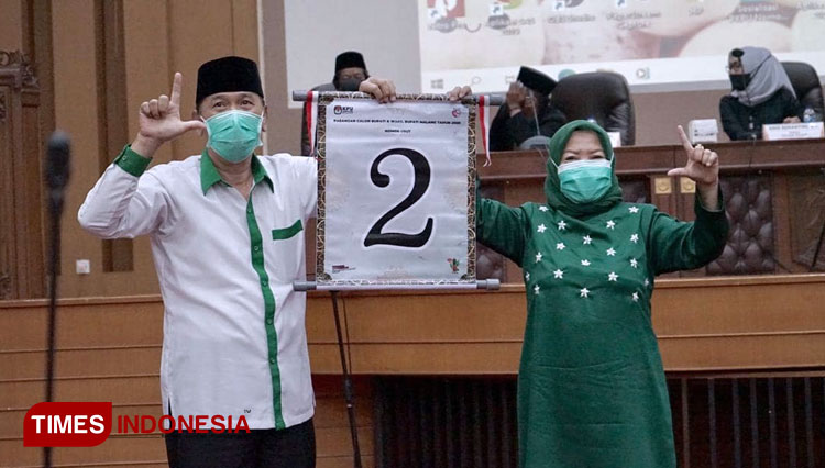 Pasangan LADUB saat pengundian nomor urut. (Foto : Aditya Hendra/TIMES Indonesia)