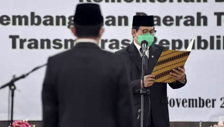Abdul Halim Iskandar Lantik Taufik Madjid Jadi Sekjen Kemendes PDTT RI