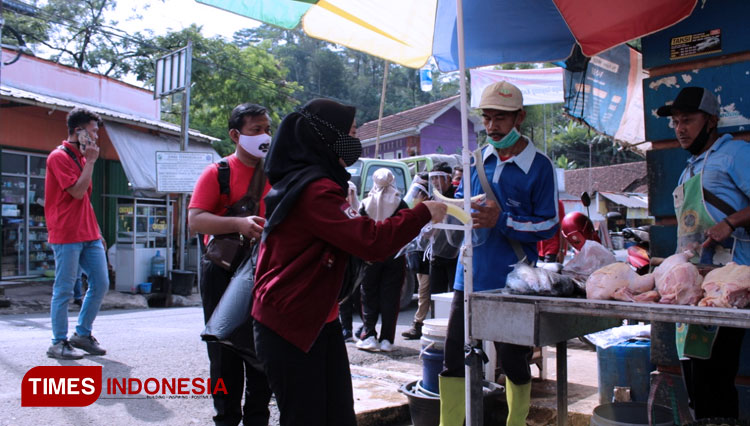 PDI Perjuangan Banjarnegara Dan CKJ PDI Banjarnegara Gelar Baksos, Ini ...