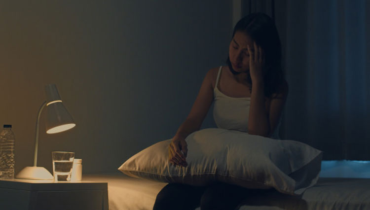 Ilustrasi - Lelah saat bangun Tidur (FOTO: Freepik/tirachardz)