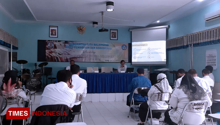 Kegiatan workshop editing muatan lokal jenjang SMP kota Balikpapan yang diselenggarakan di SMP 14 (Foto: Efran Azazi/TIMES Indonesia)