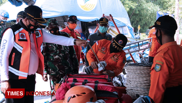 Wali Kota Madiun H Maidi a
