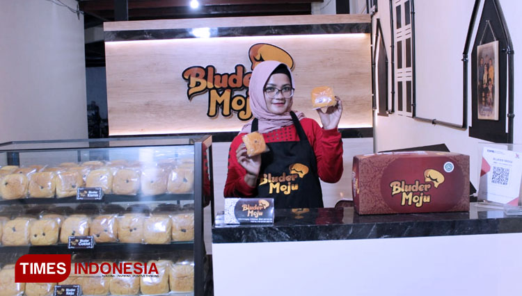 Bluder Moju b