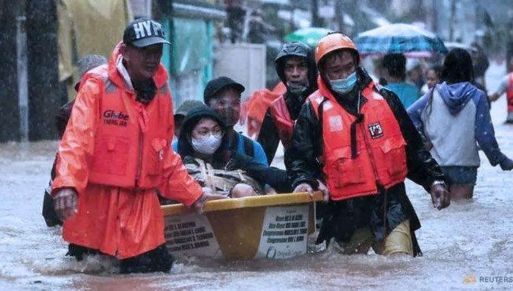 banjir-akibat-Topan-Vamco-2.jpg