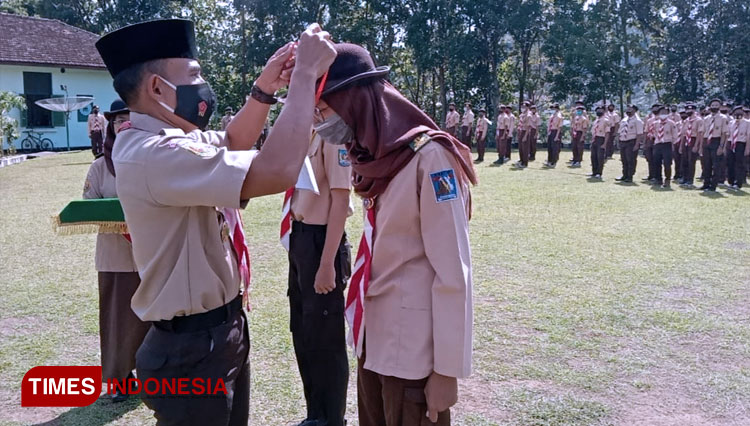 Dandim 0610 Sumedang, Letkol Infanteri Zaenal Mustofa saat membuka kegiatan Diklatsar Saka Wira Kartika ke-XI. (FOTO: Pendim 0610 for TIMES Indonesia) 