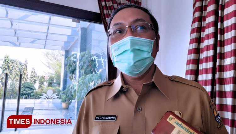 Kepala Kadinkes Kota Cirebon dr Edi Sugiarto (FOTO: Dede Sofiyah/TIMES Indonesia)