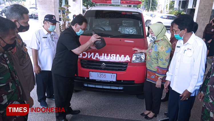 Bantuan Mobil Ambulans 2