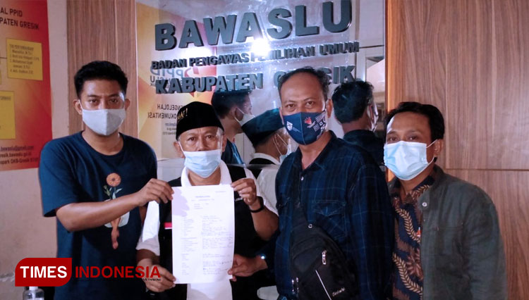 Ketua Tim Hukum dan Advokasi Pasangan NIAT di Bawaslu Gresik (FOTO: Akmal/TIMES Indonesia)