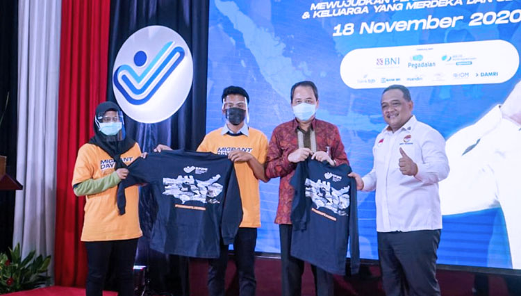 Kemenparekraf RI - BP2MI siapkan Pekerja Migran sebagai Duta Pariwisata untuk mempromosikan Indonesia di luar negeri. (foto: Kemenparekraf RI)