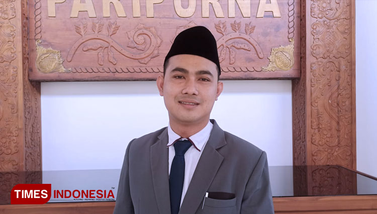 Komisioner KPU Banyuwangi Divisi Tehnis Penyelenggaraan Pemilihan, Ari Mustofa. (FOTO: Agung Sedana/TIMES Indonesia)