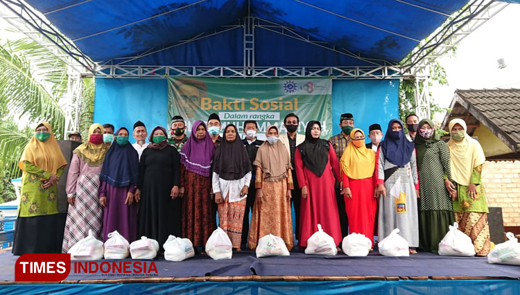 Sejumlah kegiatan bakti sosial Pimpinan Daerah Muhammadiyah Kabupaten Tuban, Sabtu (21/11/2020). (Foto: Ahmad Istihar /TIMES Indonesia) 