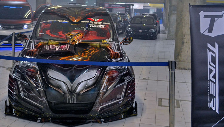 Kontes modifikasi mobil nasional Indonesian Automodified (IAM) di Kota Gresik. (FOTO: IAM for TIMES Indonesia)