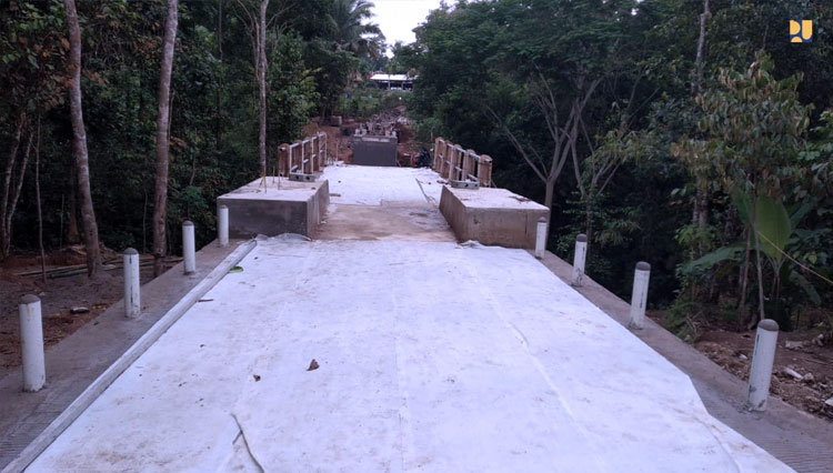 Kementerian PUPR RI Bangun Jembatan Gantung Mekar Baru di Kabupaten Serang, Banten