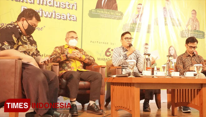 Disparbud Jabar menggelar Sosialisasi Alternatif Pembiayaan Bagi Pelaku Industri Pariwisata di Hotel Savoy Homan Bandung, Selasa (24/11/20).(Foto: Disparbud for TIMES Indonesia)