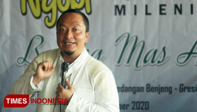 Cawabup Dokter Alif saat bertemu milenial dalam sesi ngobrol pintar (Foto: Akmal/TIMES Indonesia).