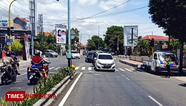 Persimpangan lokasi kecelakaan ambulans salah jalan di Banyuwangi. (Foto: Agung Sedana/ TIMES Indonesia)