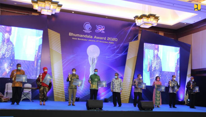 Kementerian PUPR RI Raih 2 Penghargaan Tertinggi Bhumandala Award 2020