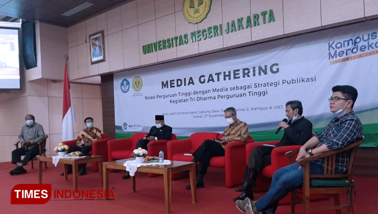Dialog Pimpinan UNJ. (FOTO: AJP TIMES Indonesia)