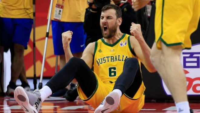 Andrew Bogut di Piala Dunia FIBA saat laga Australia vs Republik Ceko. (Foto: Reuters)