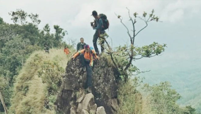 Salah titik pendakian bukit Pyramid Pegunungan Argopuro Bondowoso. Banyak wisatawan datang untuk mendaki (FOTO: Moh Bahri/TIMES Indonesia).