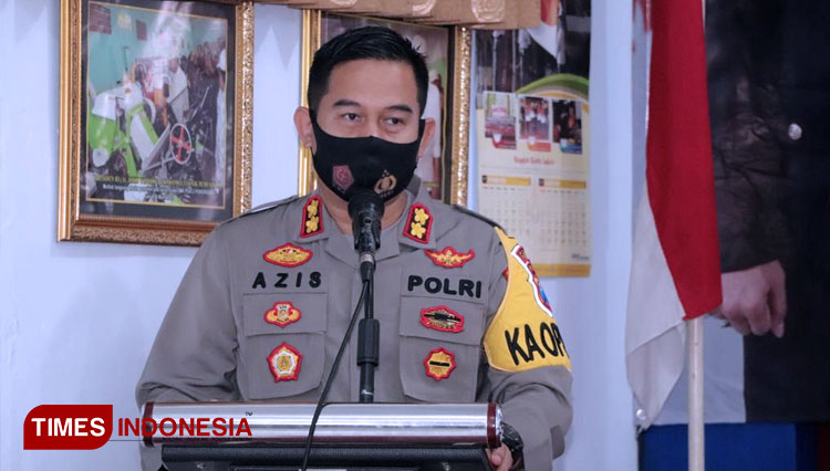 Kapolres AKBP Mochamad Nur Azis buka FGD di SMK PGRI Ponorogo. (FOTO: Humas Polres/TIMES Indonesia)