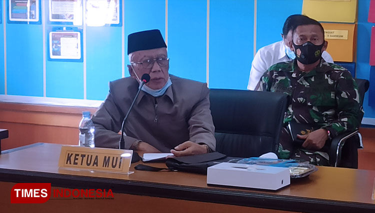 Ketua MUI Kabupaten Majalengka, KH Anwar Sulaeman. (FOTO: Jaja Sumarja/TIMES Indonesia)