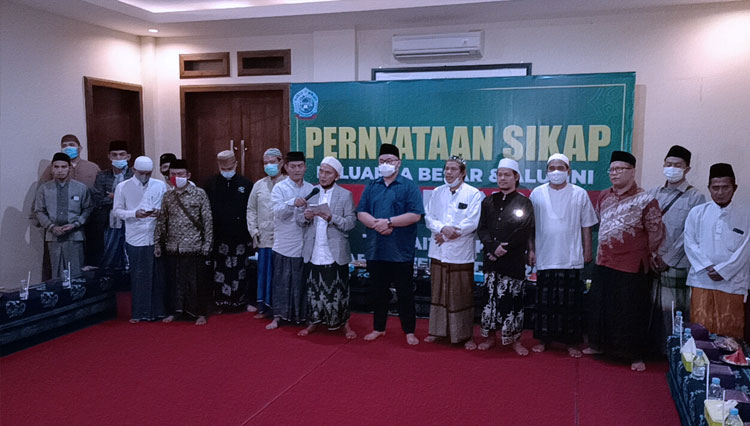 Para Gawagis saat menyatakan sikap dukungan kepada mas Dhito sebagai Bupati kediri. (FOTO: Canda Adisurya)