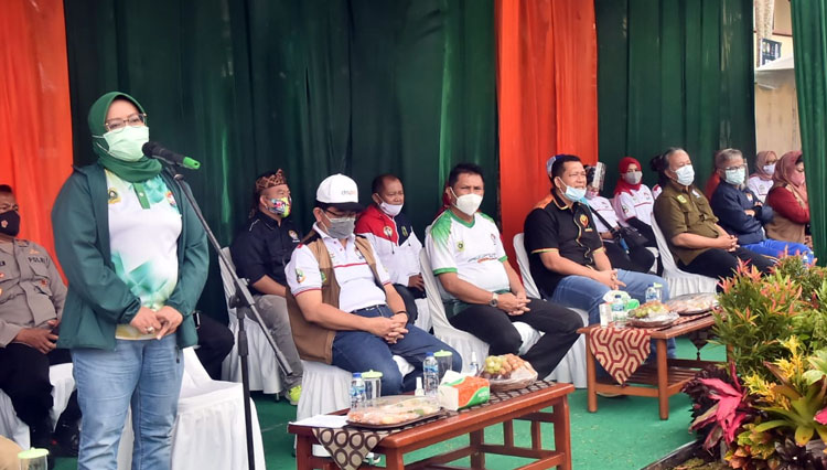 Bupati Bogor Ade Yasin tengah membuka Forprov Jawa Barat Tahun 2020 di Megamendung, Kabupaten Bogor pada Sabtu (5/12). (Foto: Diskominfo Kabupaten Bogor) 