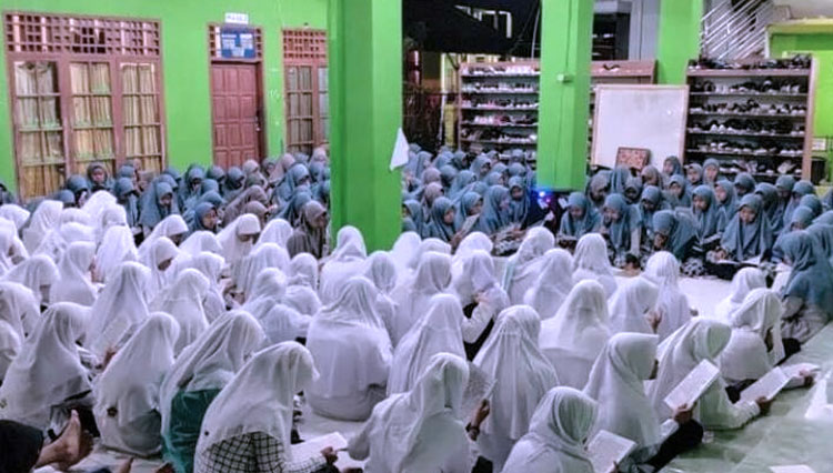 Santri Riyadlussharfi wal mantiq, Jamanis, Pangandaran (FOTO: instagram @pp.babakan.jamanis)